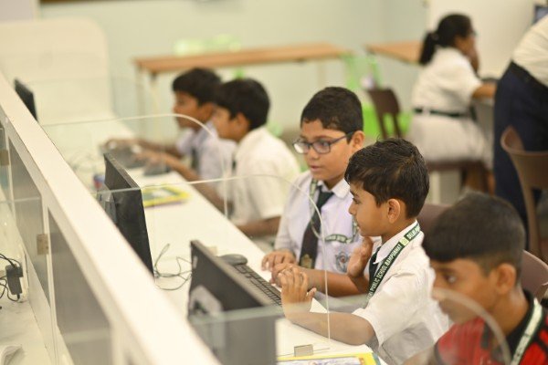 well equipped science laboratory at DPS Rampurhat CBSE school in Birbhum